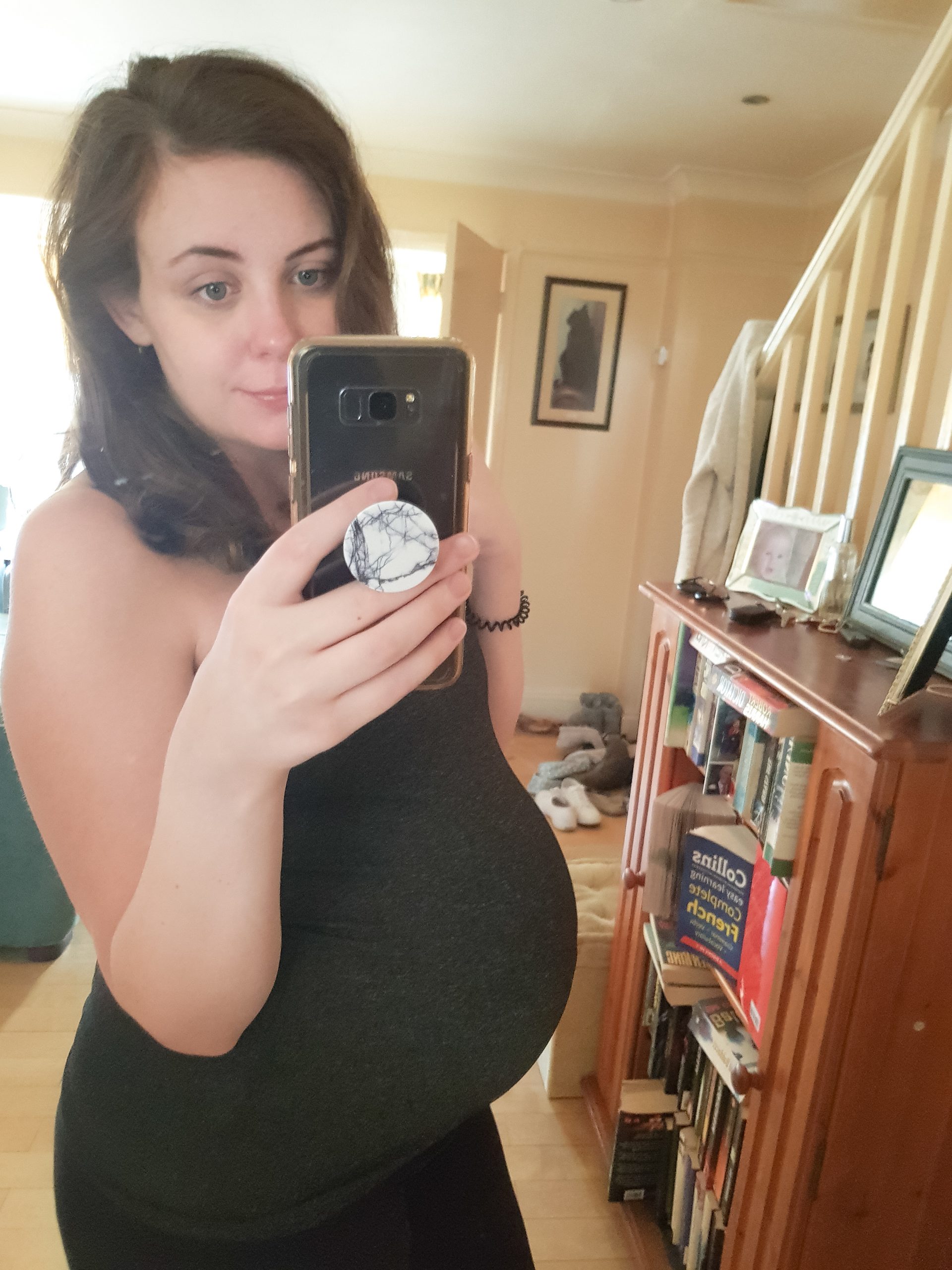 38 weeks pregnant baby bump